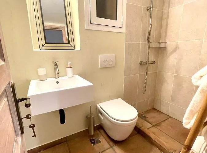 Ministerium 1&2 Bedroom Διαμέρισμα *