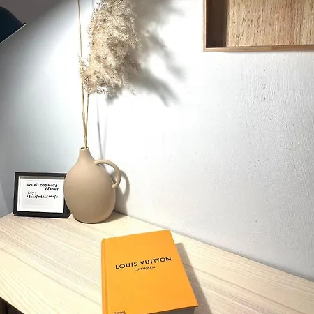 アパート Ministerium 1&2 Bedroom テッサロニキ